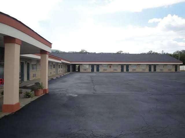 Economy Inn, Motel in Poteau