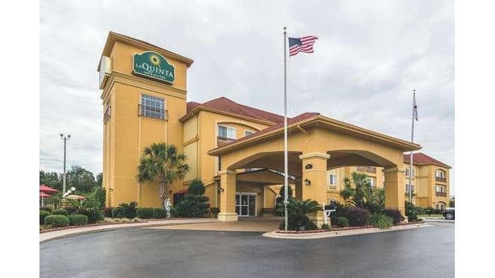 La Quinta Inn & Suites by Wyndham Prattville, Hotel in Millbrook