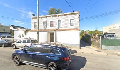 B & B Enterprise, Bed & Breakfast in Cedarhurst