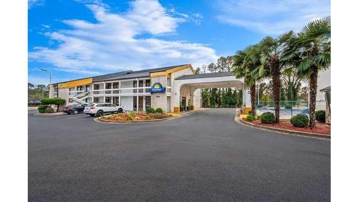 Days Inn by Wyndham Raleigh Midtown, Hotel in West Raleigh