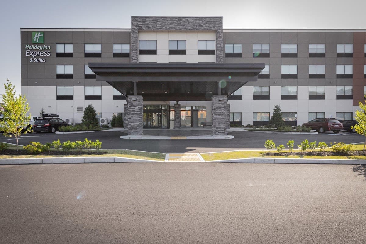 Holiday Inn Express & Suites Boston South - Randolph by IHG, Hotel in Randolph