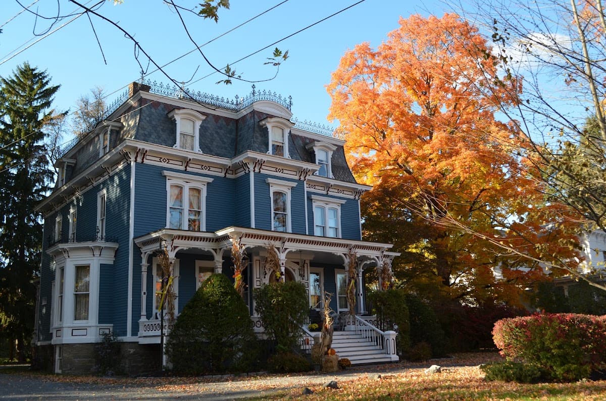 The Grand Dutchess, Hotel in Red Hook