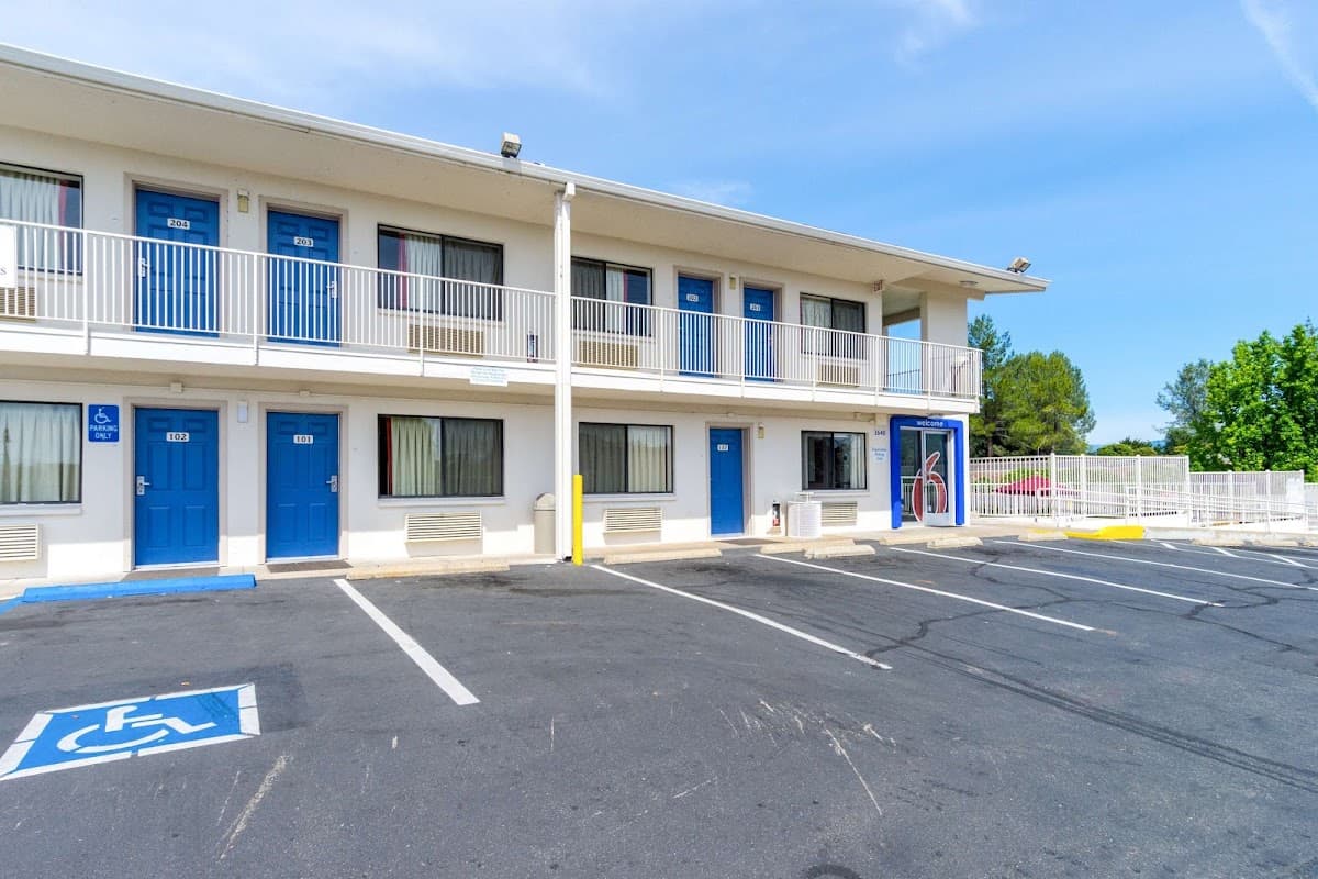 Motel 6 Redding, CA - Central, Hotel in Redding