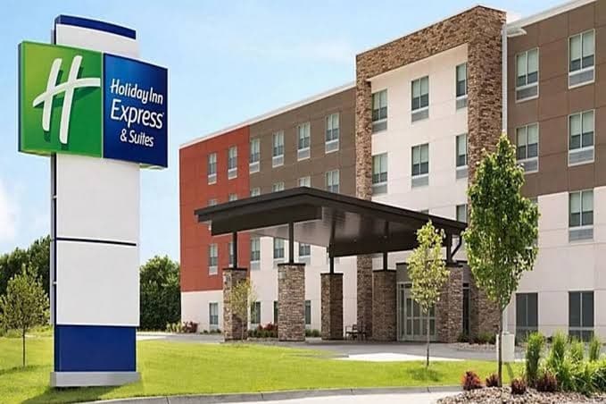 Holiday Inn Express & Suites Huntsville - Space Center, an IHG Hotel, Hotel in Redstone Arsenal
