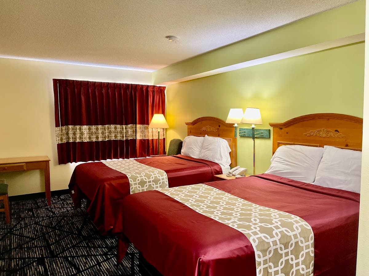 Heritage Inn & Suites, Hotel in Ripley
