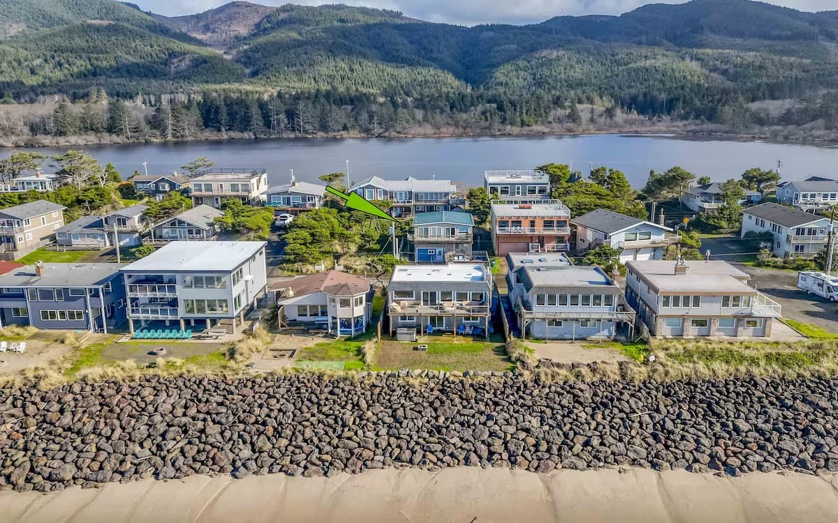 The Salty Salmon, Hotel in Rockaway Beach