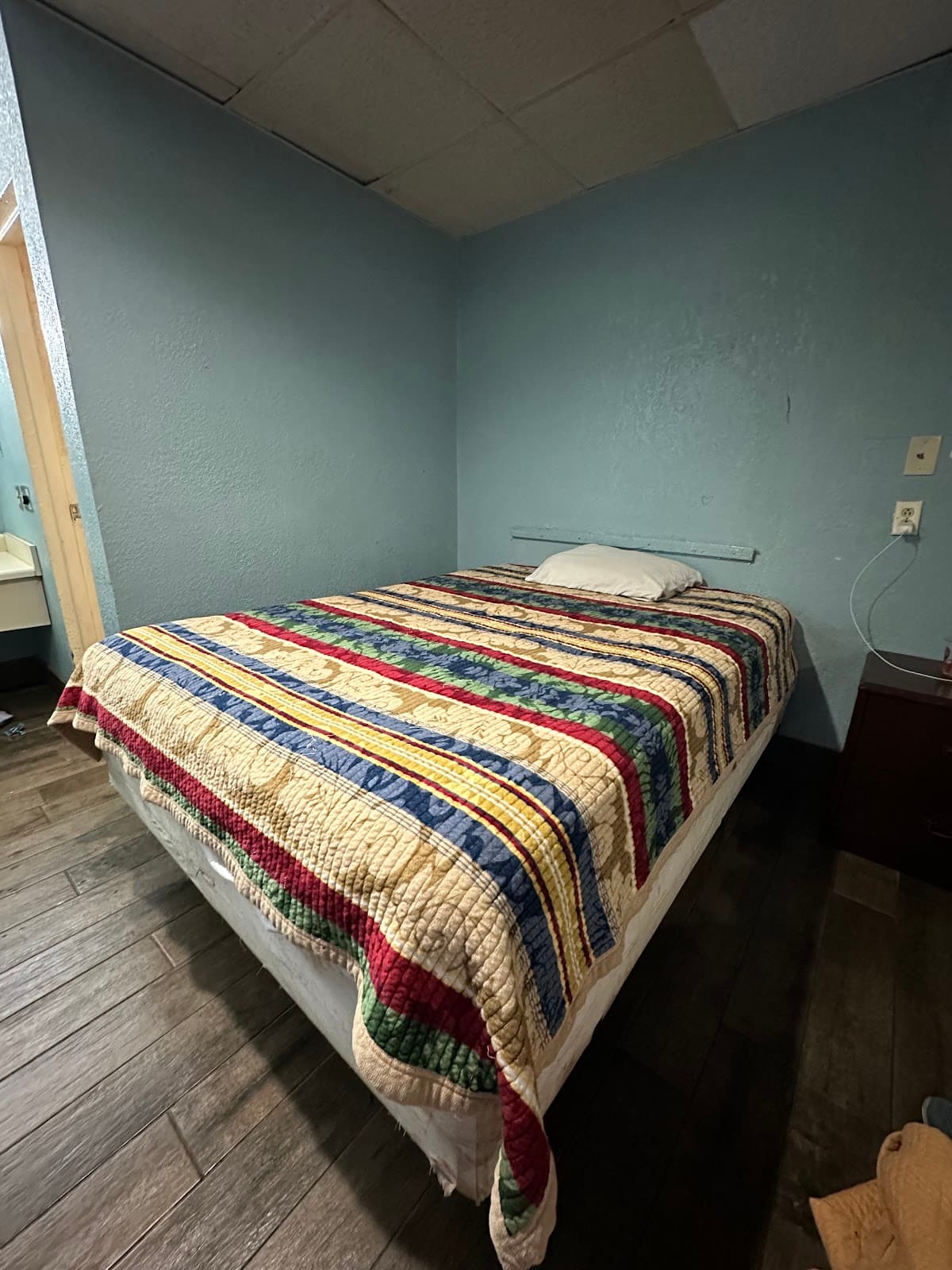 Town & Country Inn, Hotel in Rogers
