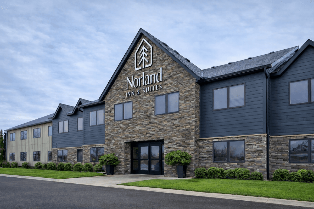 Norland Inn & Suites, Hotel in Roseau
