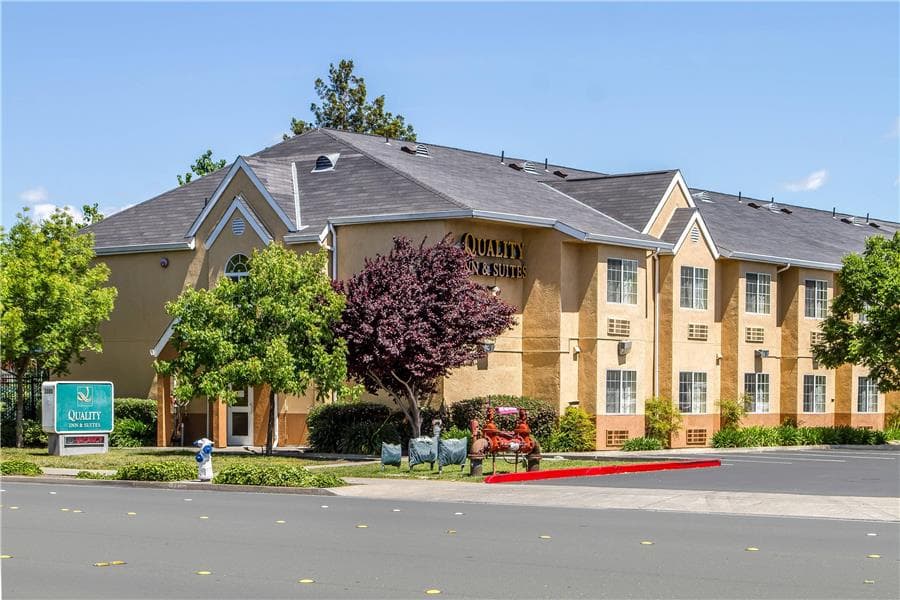 Econo Lodge Inn & Suites Santa Rosa South, Hotel in Roseland