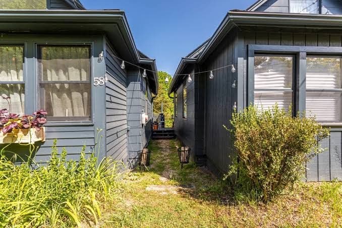The Hideout Catskills Cottage, Holiday Home in Rosendale Village