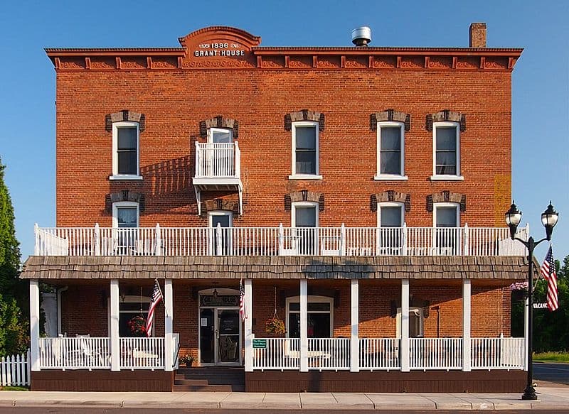 The Grant House Hotel, Hotel in Rush City