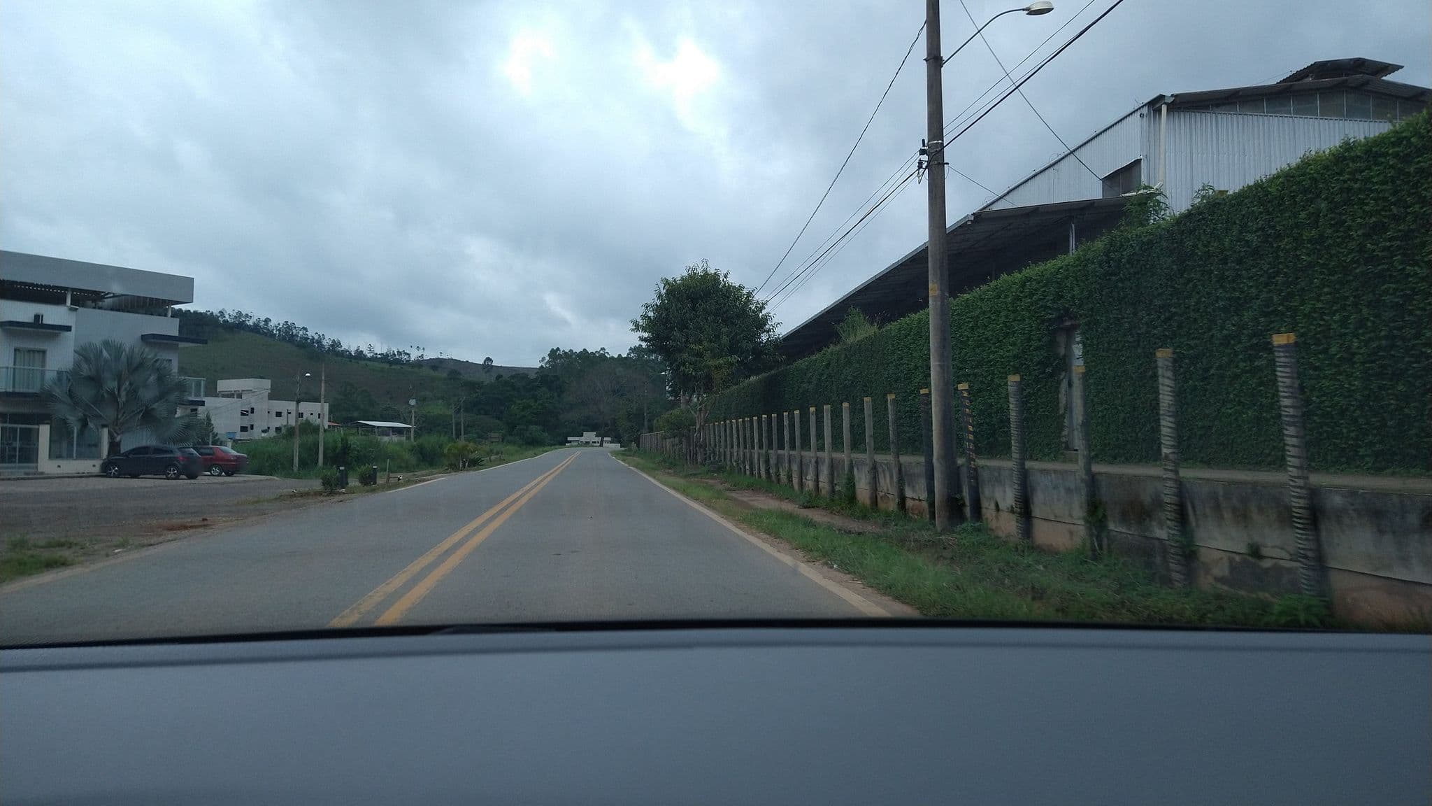 Street view near Hotel Nardy, Alvinópolis — © afonsopsantos (CC BY-SA · Mapillary)