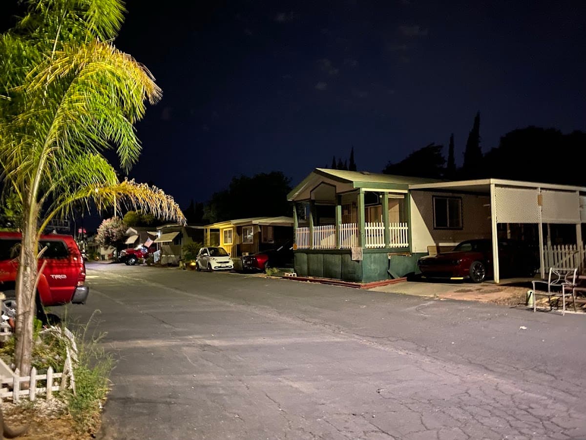 Stillman Mobile Home and RV Park, Campsite in Parkway