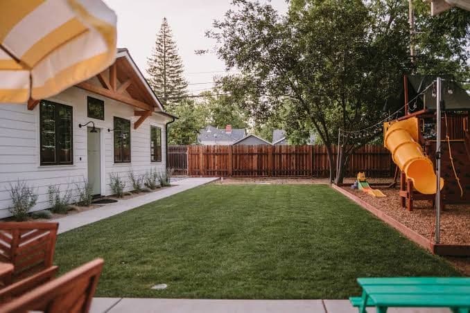 Sacramento Guest House w/ Patio ~ 5 Mi to Downtown, Guesthouse in Fruitridge Pocket