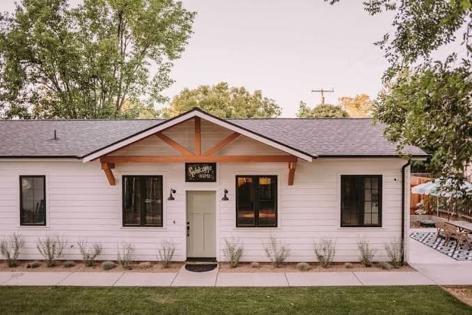 Sacramento Guest House w/ Patio ~ 5 Mi to Downtown, Guesthouse in Fruitridge Pocket