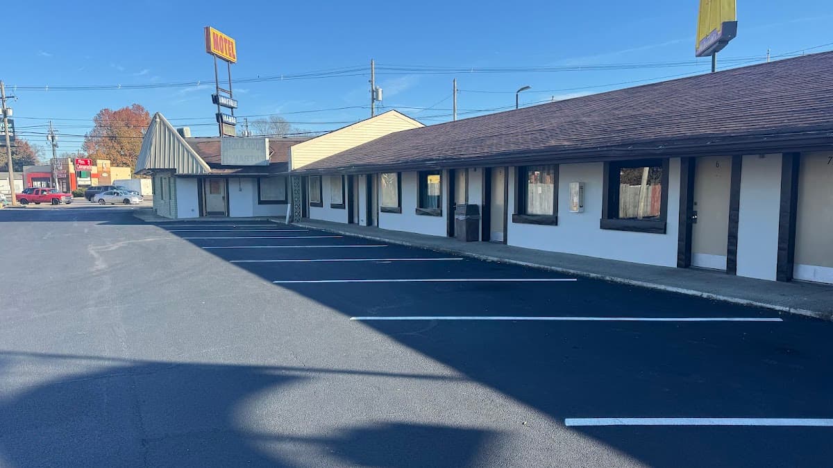 Louisville Manor Motel, Motel in Shively