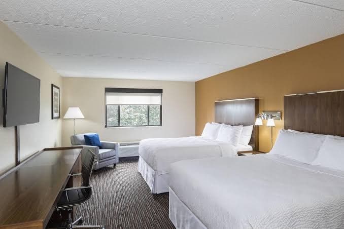Royle Hotel Milwaukee Airport, Hotel in Saint Francis