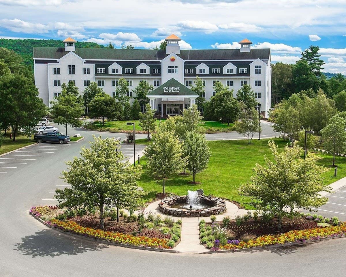 Comfort Inn & Suites Near Burke Mountain, Hotel in Saint Johnsbury