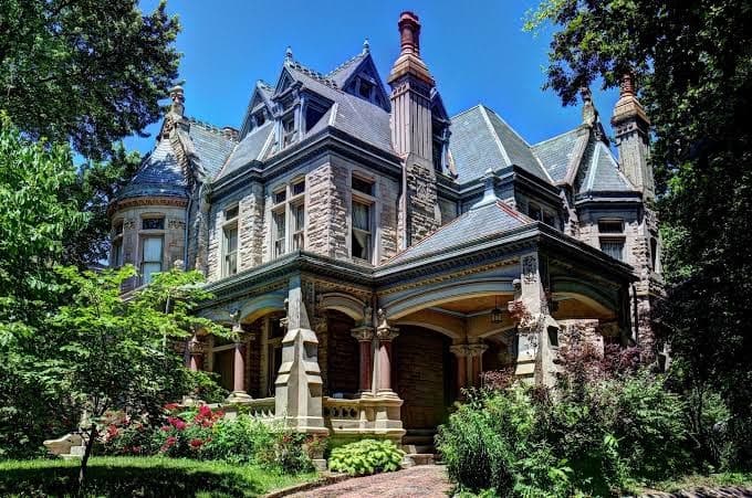 Shakespeare Chateau Inn Bed & Breakfast, Hotel in Saint Joseph