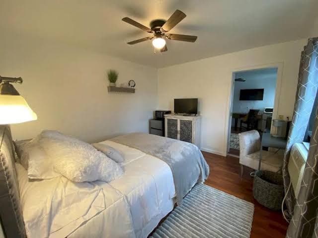 Stylish Hotel in the heart of St Maries Idaho - Deluxe Queen Suite, Hotel in Saint Maries