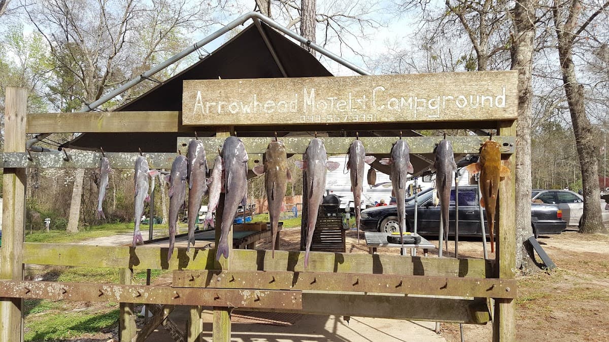 Arrow Head Motel & Campground, Motel in Saint Stephen