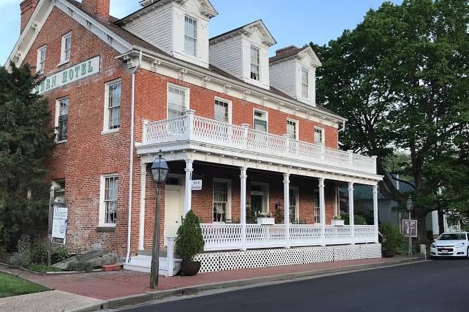 The Southern Hotel, Bed & Breakfast in Sainte Genevieve