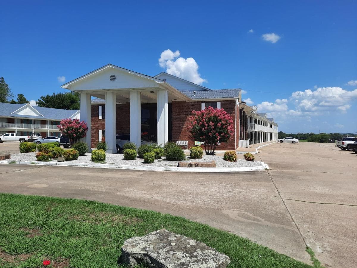 The Blue Ribbon Inn, Motel in Sallisaw