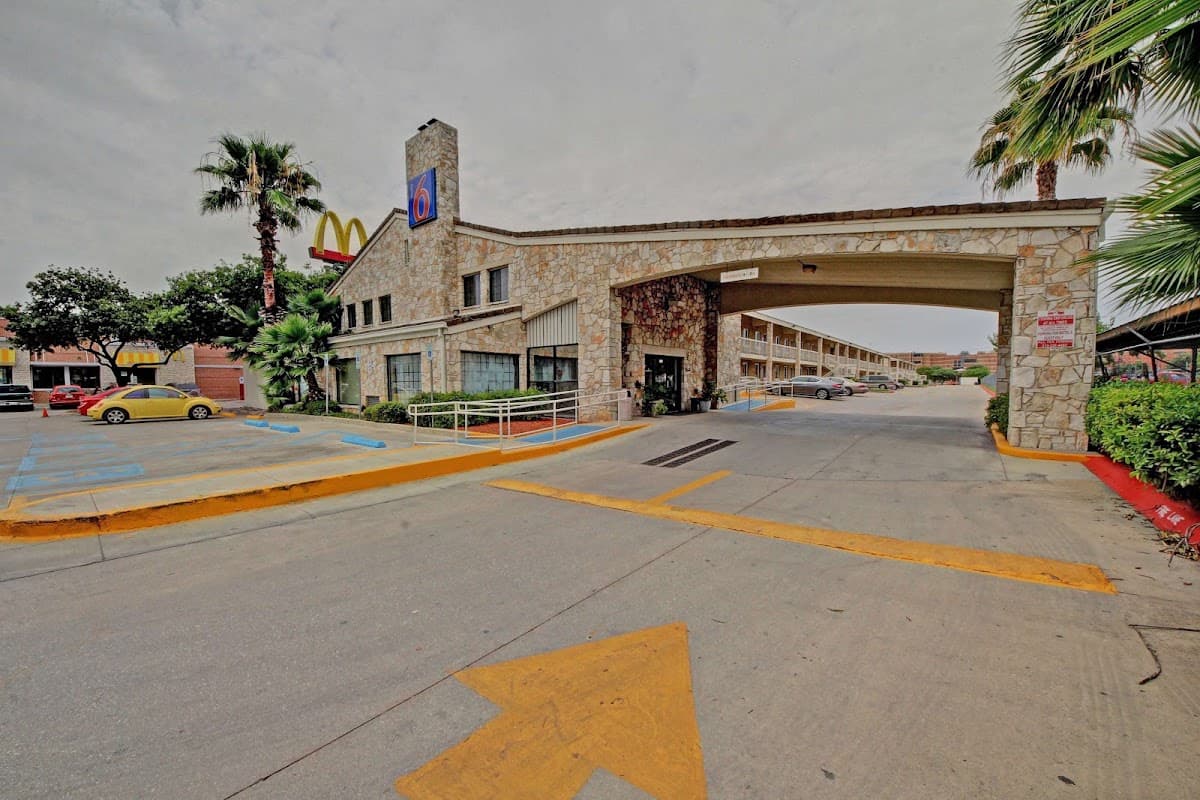 Motel 6 San Antonio, TX - Downtown - Market Square, Hotel in San Antonio