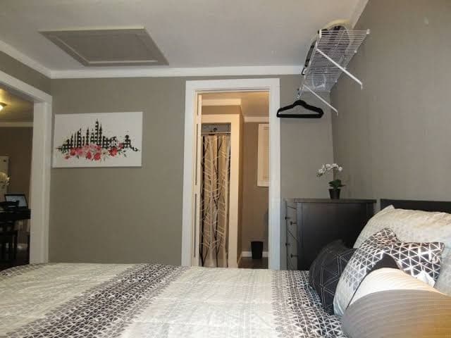 The Roost - Guest House with Queen Bed, Guesthouse in Balcones Heights