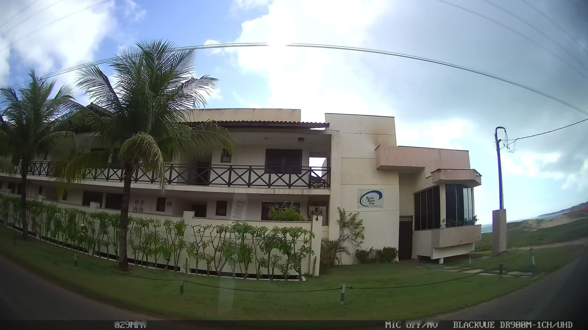 Street view near Búzios Beach Club, Nísia Floresta — © kaart_4 (CC BY-SA · Mapillary)