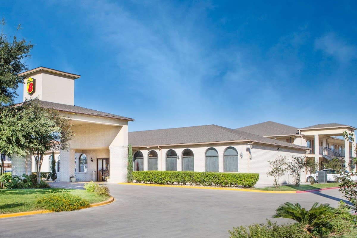 Super 8 by Wyndham San Antonio at I-10, Hotel in Kirby