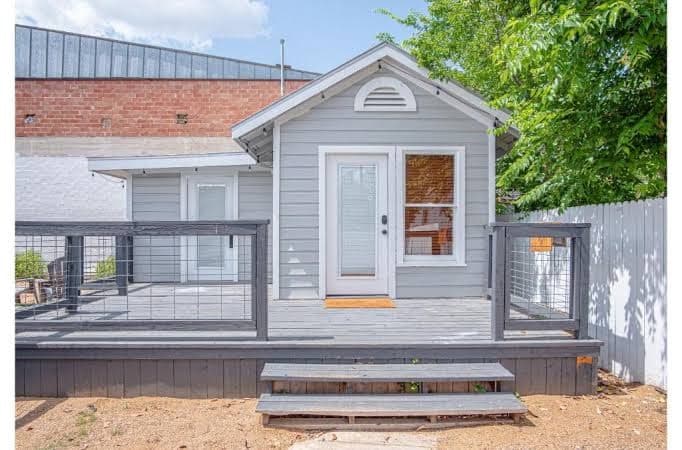 Adorable Guesthouse So Close to Amazing Downtown - One-Bedroom Apartment, Guesthouse in San Antonio