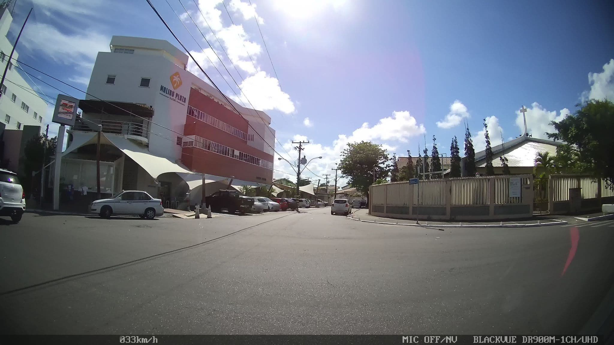 Street view near Malibu Plaza Hotel, Lauro de Freitas — © kaart_2 (CC BY-SA · Mapillary)