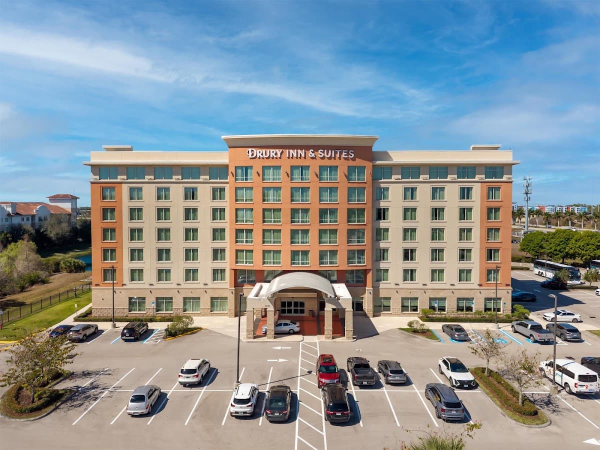 Drury Inn & Suites Fort Myers Airport FGCU, Hotel in Three Oaks