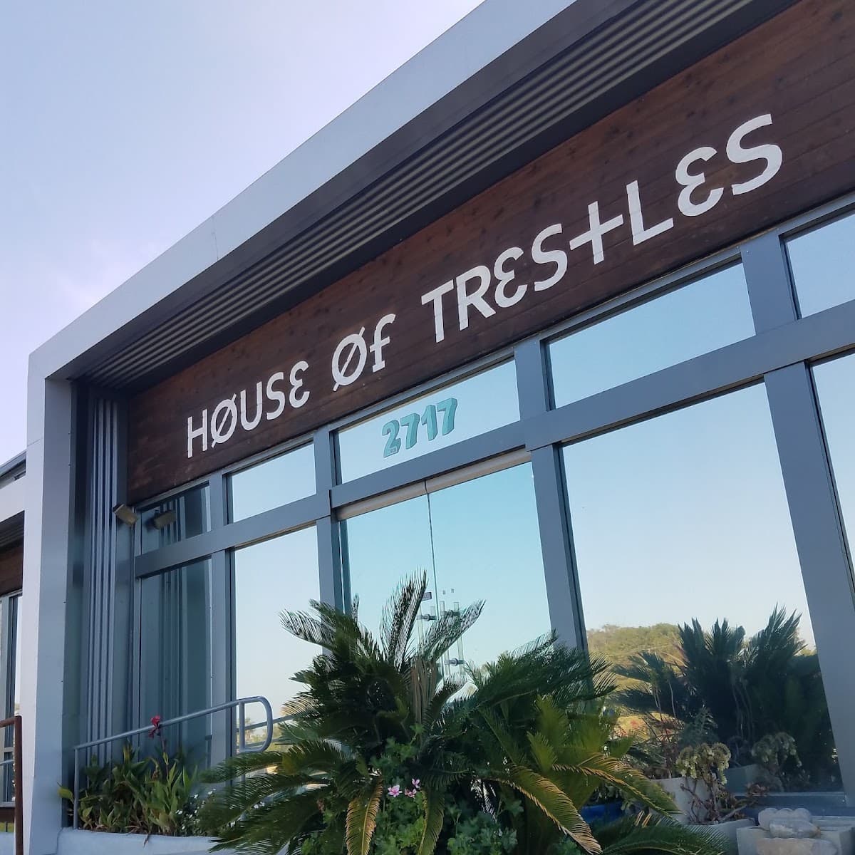 House of Trestles, Hotel in San Clemente