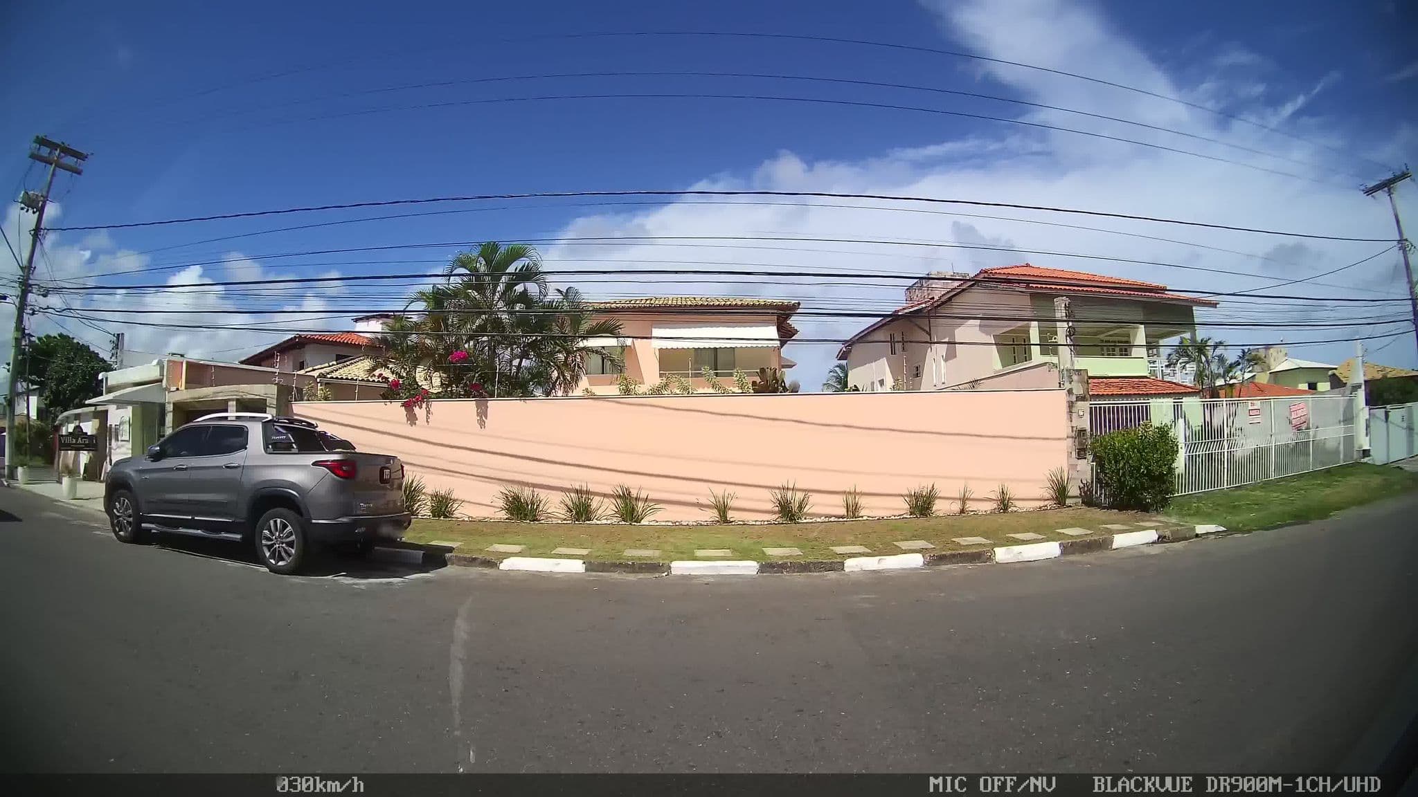Street view near Villa Araçá Boutique Hotel, Lauro de Freitas — © kaart_2 (CC BY-SA · Mapillary)