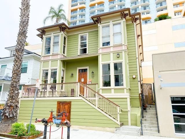 ITH Nomad Haus Hostel - Downtown San Diego Little Italy, Hostel in San Diego