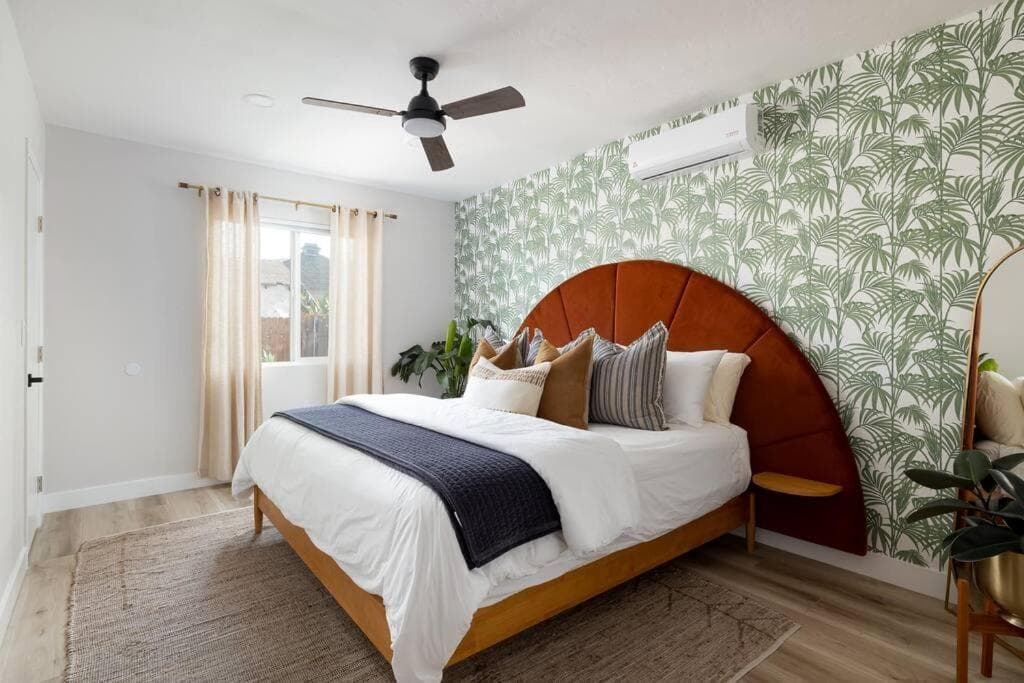 Cozy 2 BR home with hot tub and patio, Campsite in Lemon Grove
