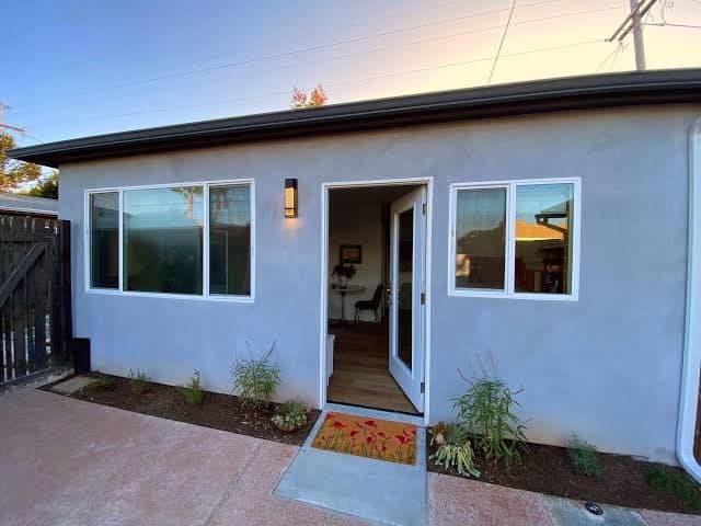 Bright and Spacious North Park Guesthouse, Guesthouse in San Diego