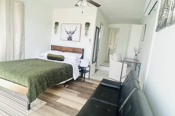 Perfect guesthouse near Downtown San Diego, Guesthouse in National City