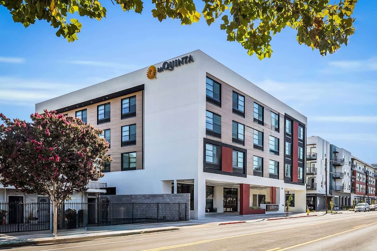 La Quinta Inn & Suites by Wyndham San Jose Airport-Downtown, Hotel in San Jose