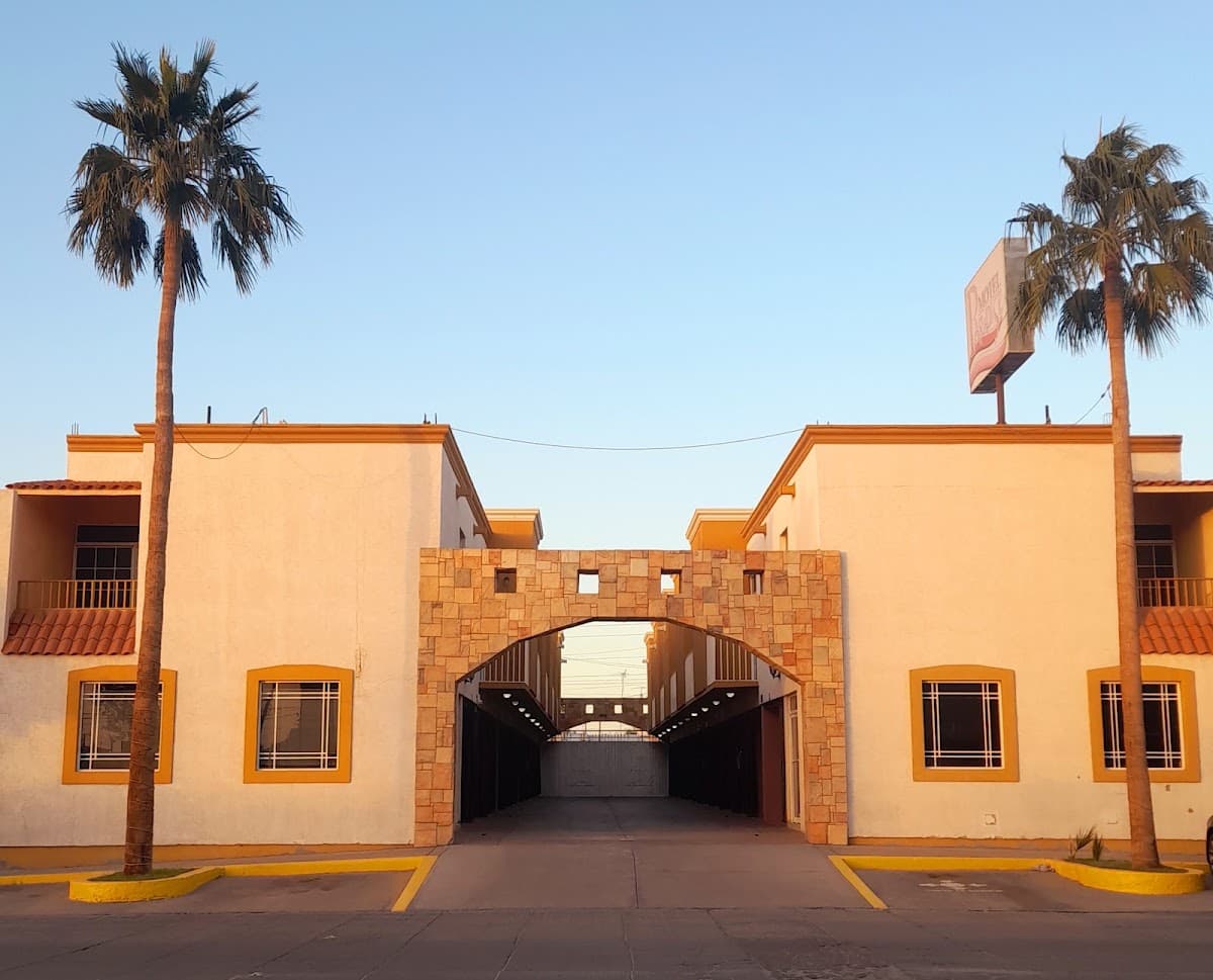 Motel Paradise, Motel in San Luis