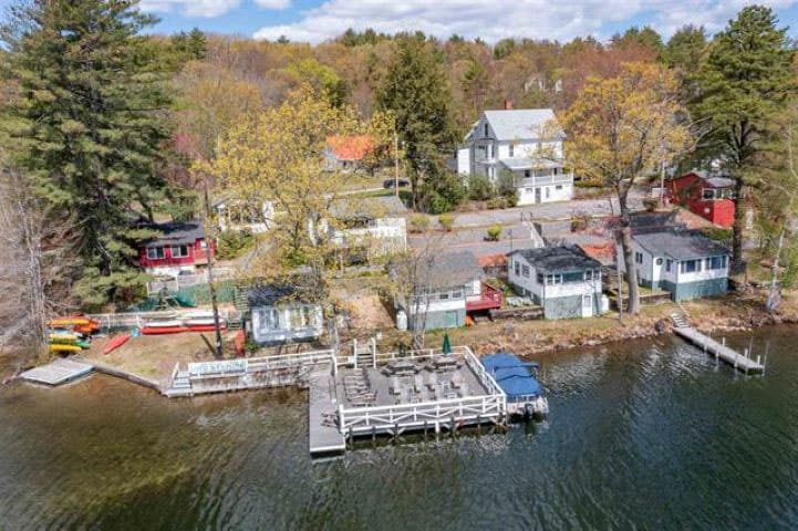 Lord Hampshire Lakes Region NH Hotel Motel & Cottages, Hotel in Sanbornton
