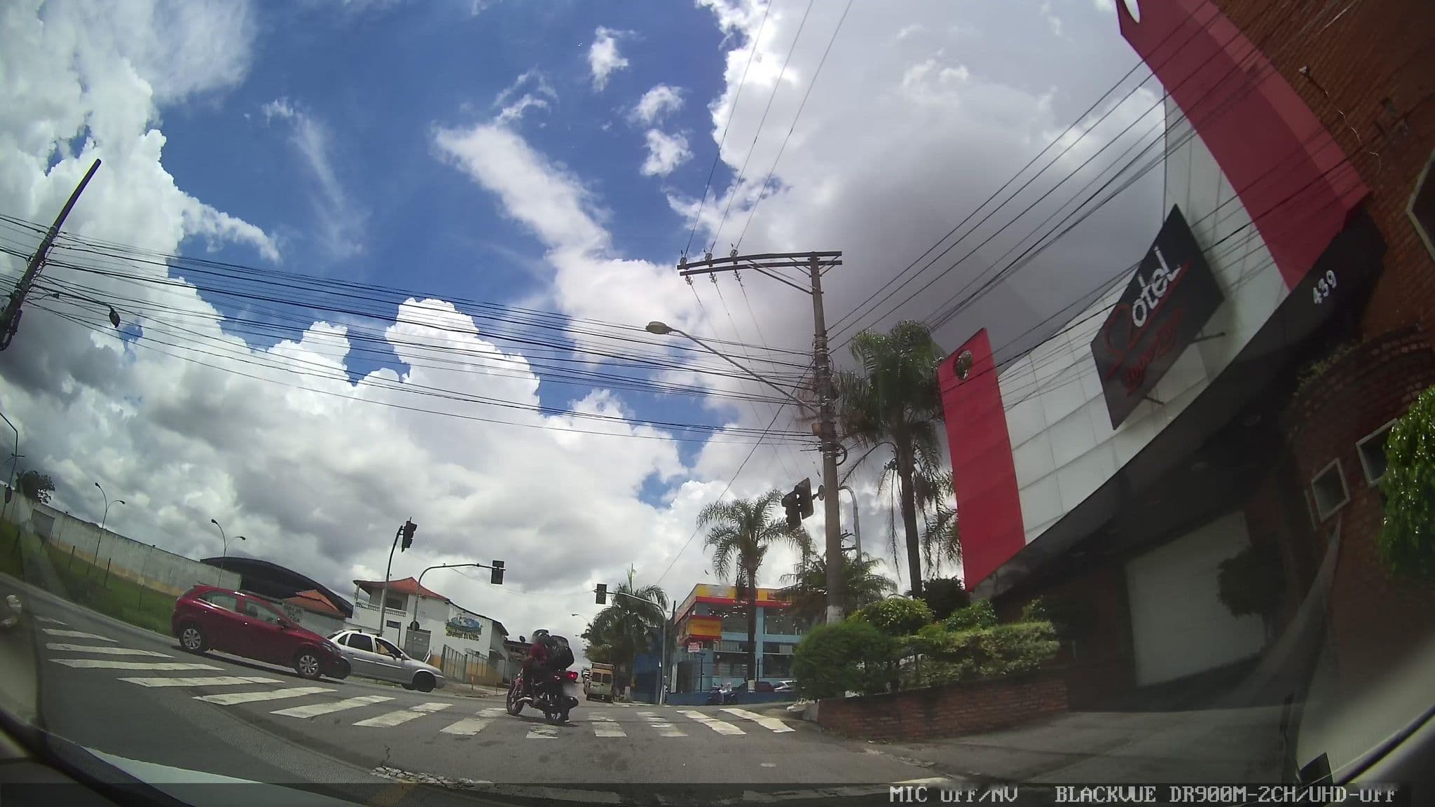Street view near Motel Love Line, Itaim Paulista — © marciosampaio (CC BY-SA · Mapillary)