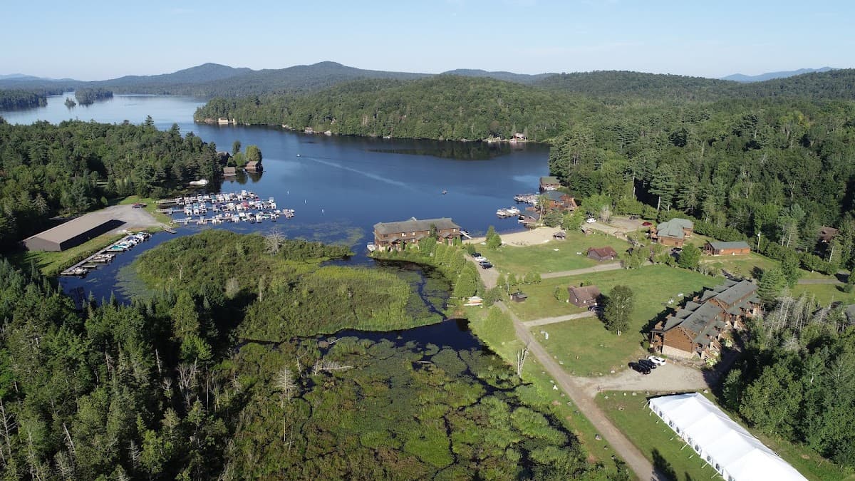 Ampersand Bay Resort, Resort in Saranac Lake