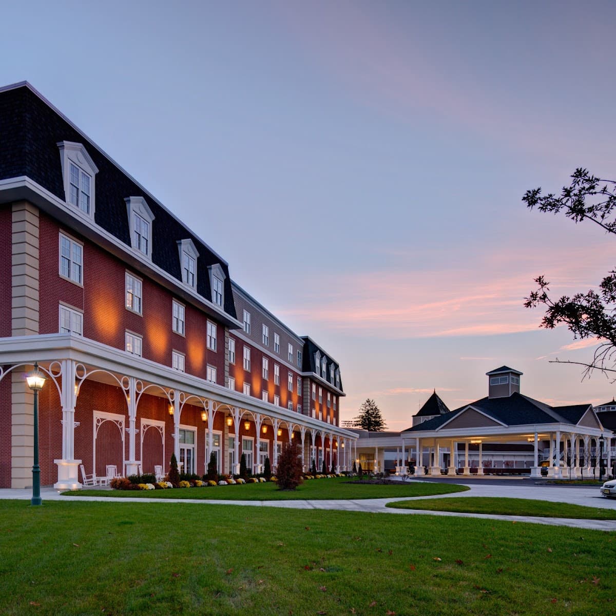 Saratoga Casino Hotel, Hotel in Saratoga Springs