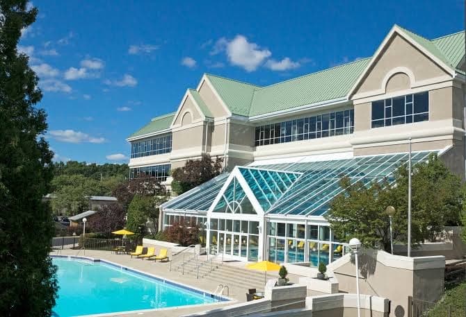 Bushkill Inn and Conference Center, Resort in Saw Creek