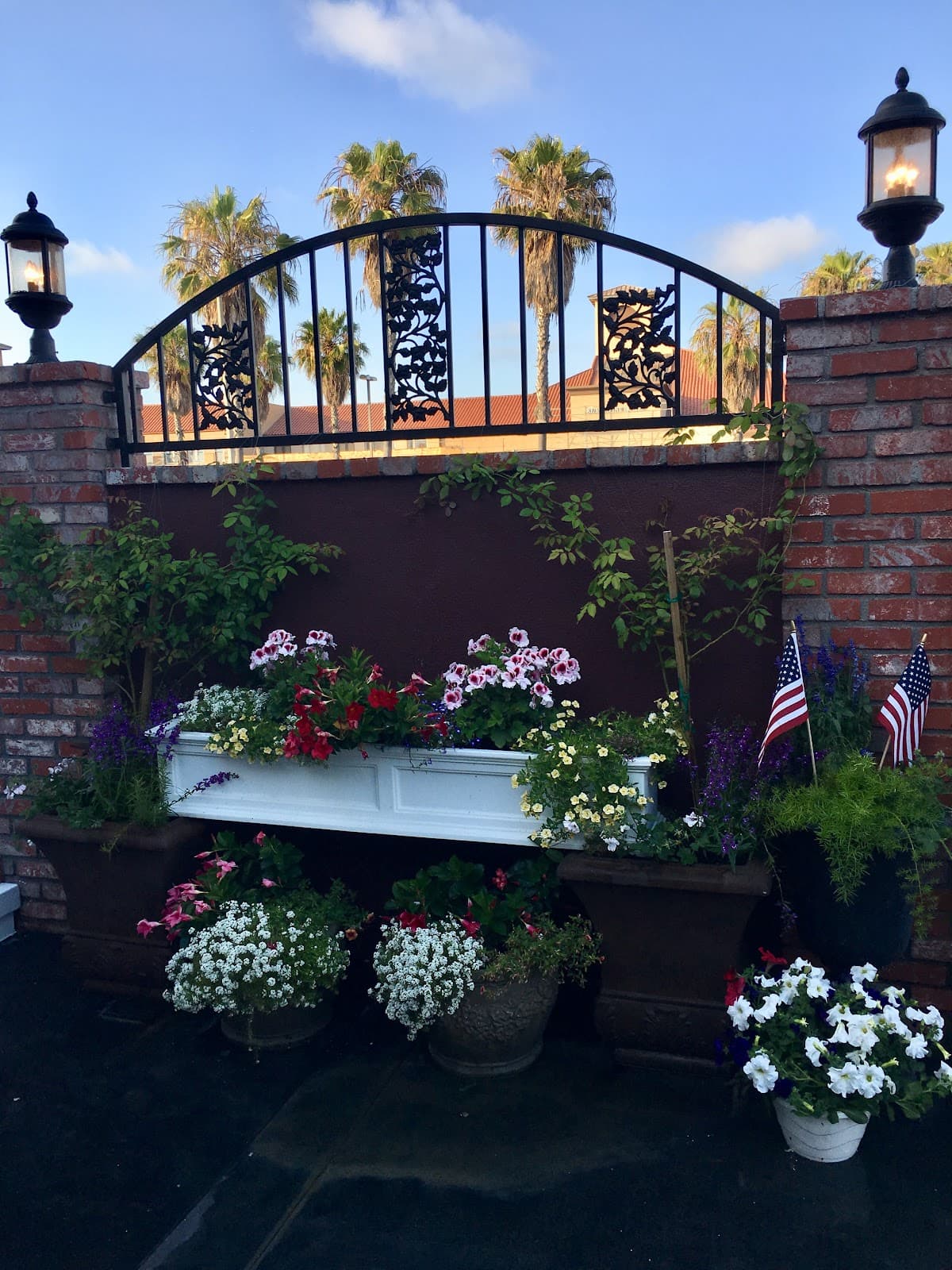 Sunset Suites, Hotel in Seal Beach
