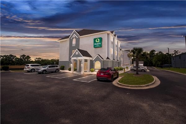 Quality Inn Shallotte near Ocean Isle Beach, Hotel in Shallotte