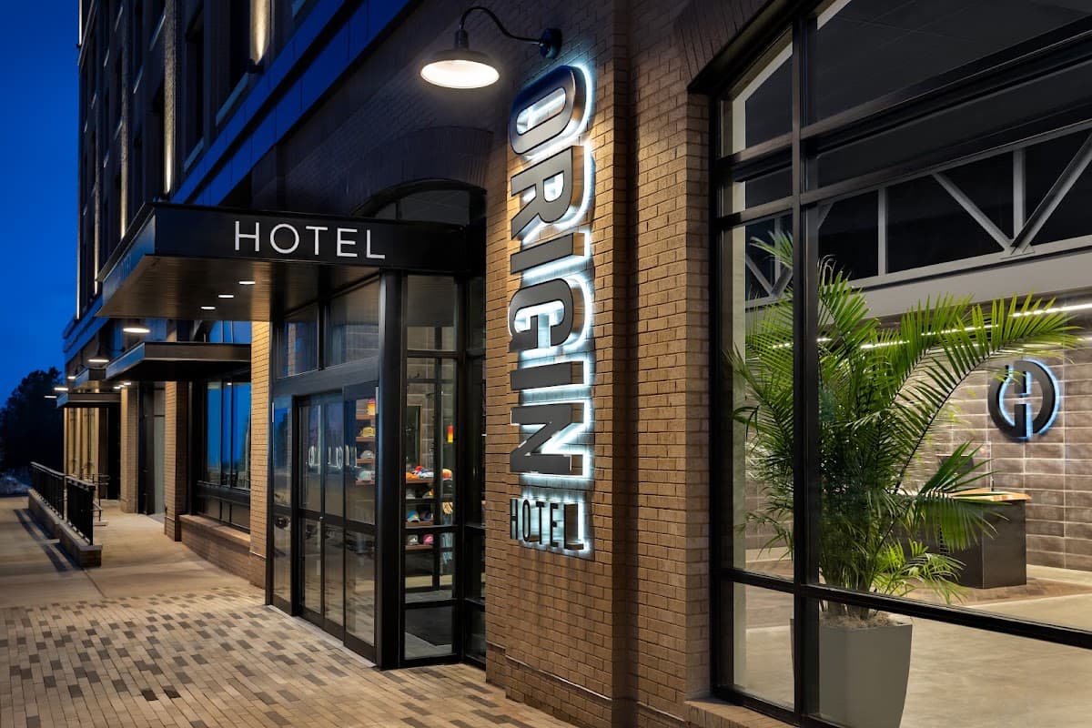 Origin Hotel Westminster, Hotel in Shaw Heights